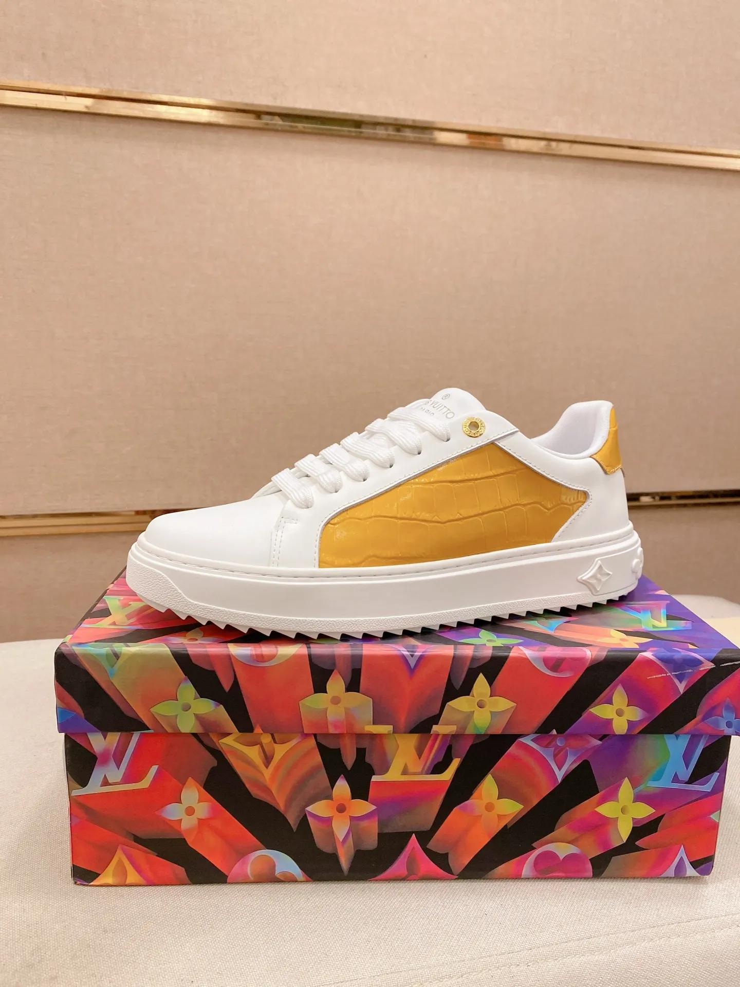 Men's shoes💰: 540💰(Niuli: full package) louis vuitton (Louis Vuitton/lv) top 🔍🔍 new models are on sale at the same time at the counter. The upper 🇮🇹 is imported from Italy, first-layer cowhide, and the lining is fully imported cowhide. 💪💪, completely 1⃣️ to 1 ⃣️Re-engraved🇮🇹💪💪, ⚠Sole: The original sole is specially provided by the original factory, the exclusive movable molded sole is super comfortable, ⚠The original factory follows the order, 🔍🔍high quality, you can enter and exit the counter at will, welcome to compare⚠. Code number:38-44